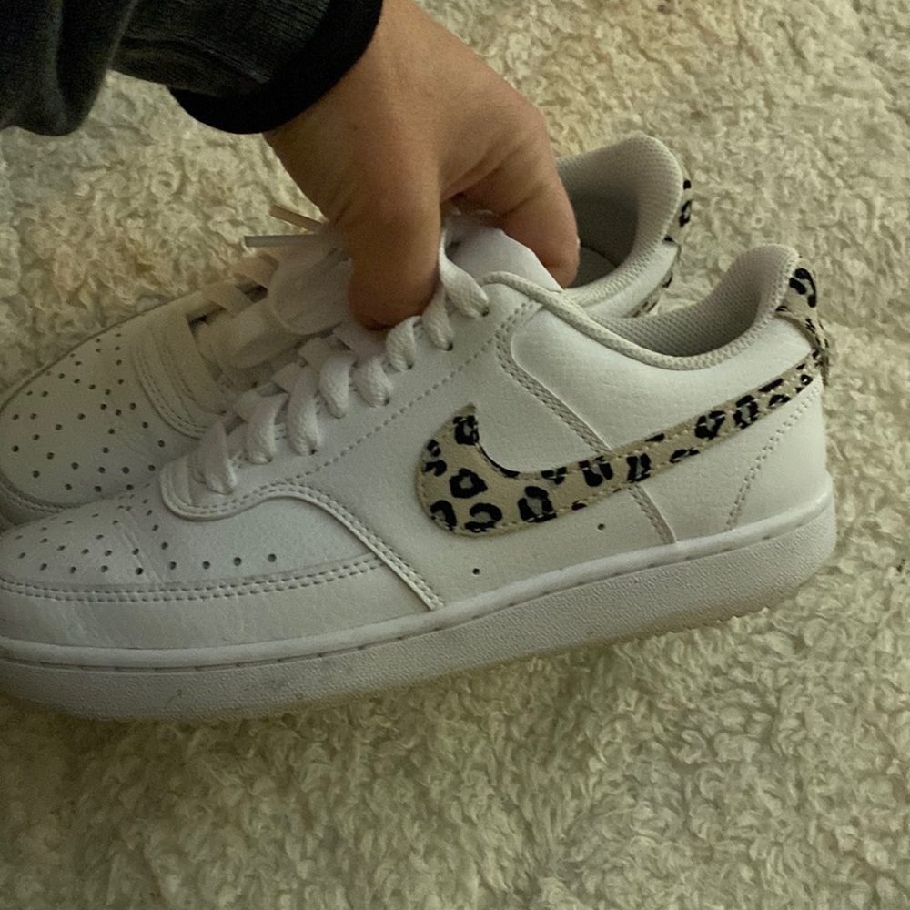 Nike Air Force leopard print swoosh size 6.5